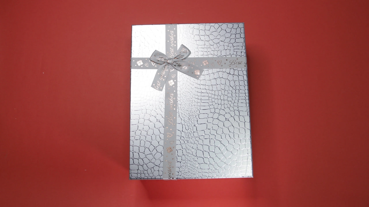 Совға учун тўплам. Ажойиб нарх ва етказиб бериш бепул. (399.000, Ажойиб бакал, Совғабоп қути) онлайн