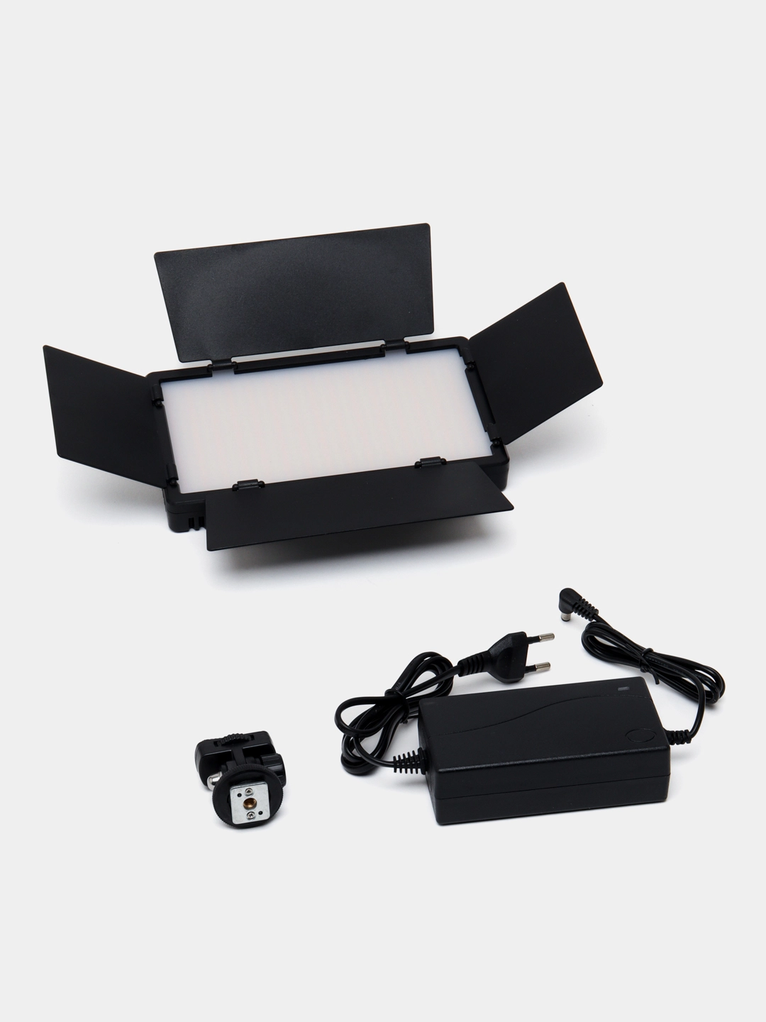 Pro LED 600 video va fotosurat uchun chiroq O'zbekistonda