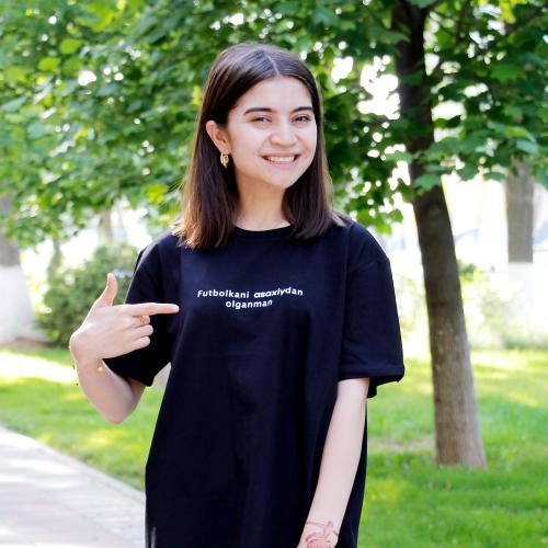 "Futbolkani asaxiydan olganman" Black futbolkasi O'zbekistonda