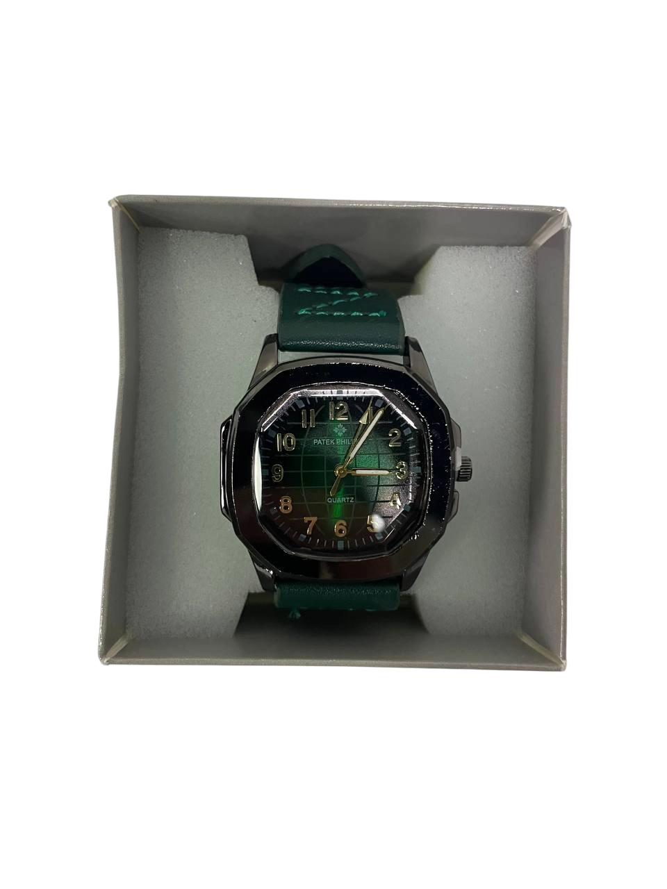 Patek Phillipe replika yashil soati onlayn