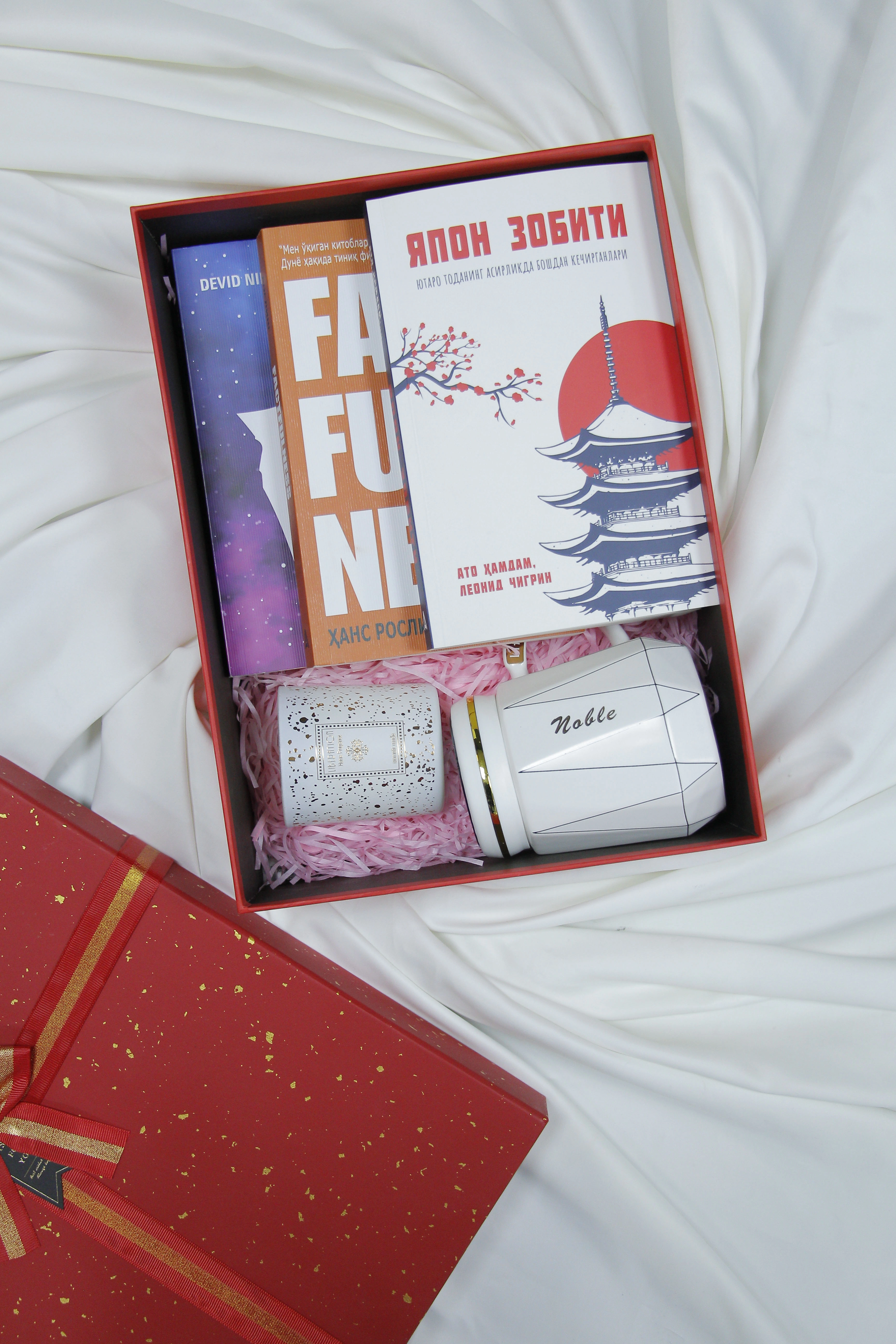 Sovg'a uchun to'plam. Ajoyib narx va yetkazib berish bepul. (429.000, Xushbo'y sham, Bokal, Sovgʻabop quti) sotib olish