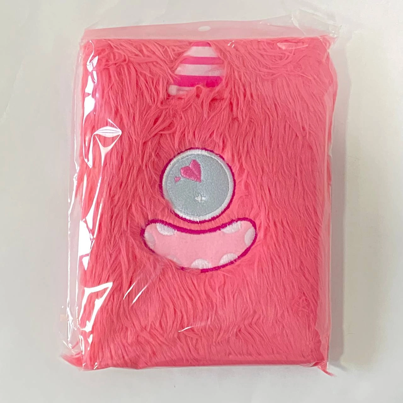 Pahmoq tukli bloknot multi qahramon, (qizil) sotib olish