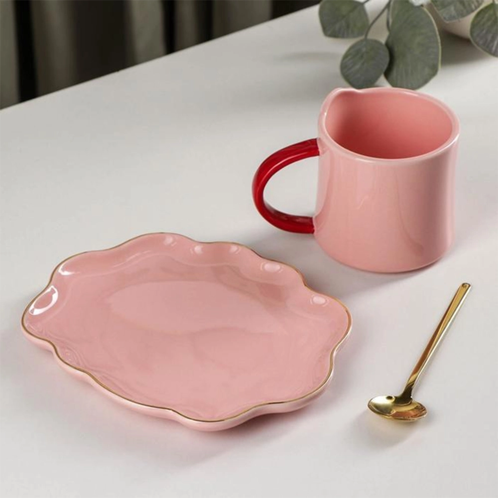 Кружка с ложкой и с блюдцем 250мл розовая в Узбекистане