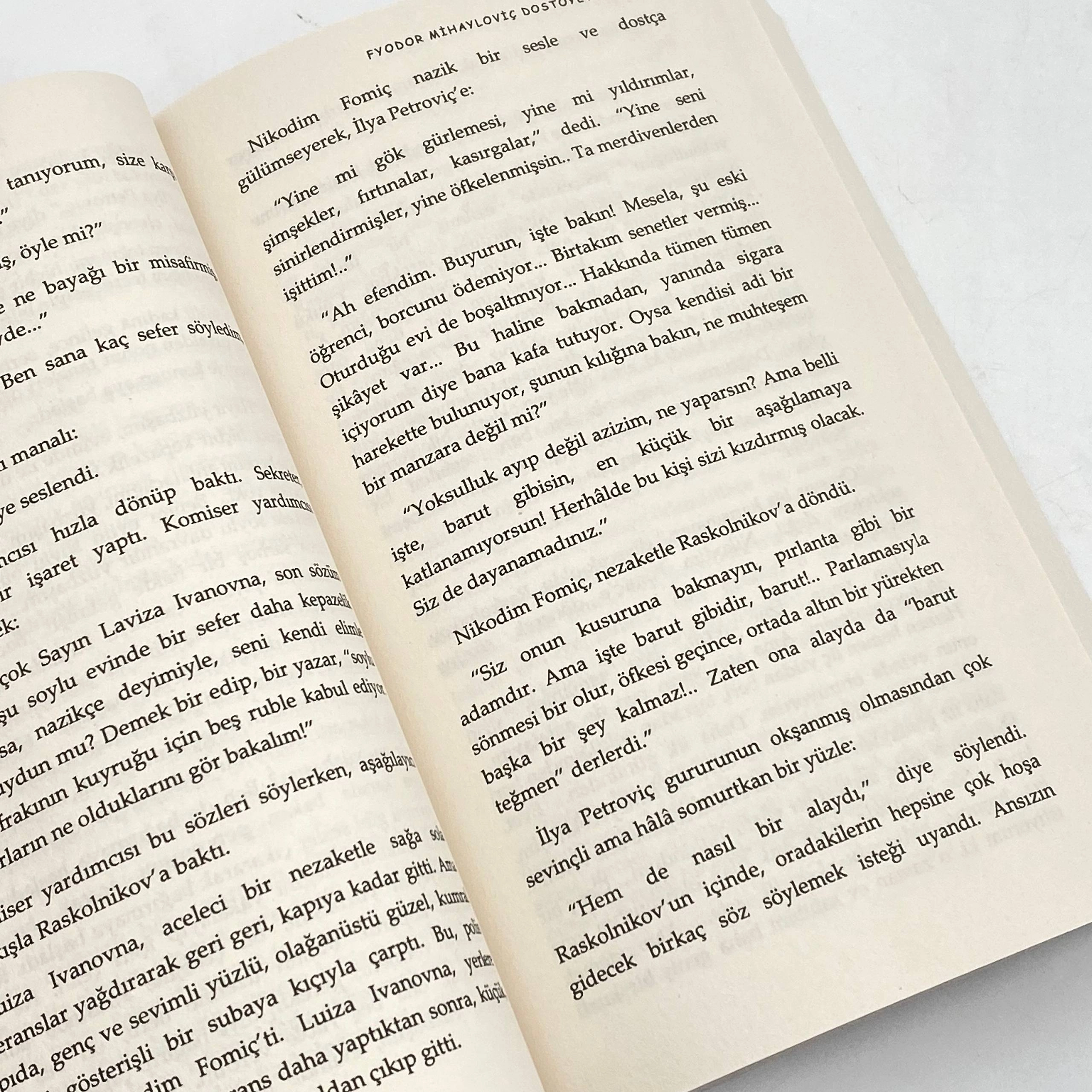 Fyodor Mihaylovi&ccedil; Dostoyevski: Suc ve Ceza onlayn