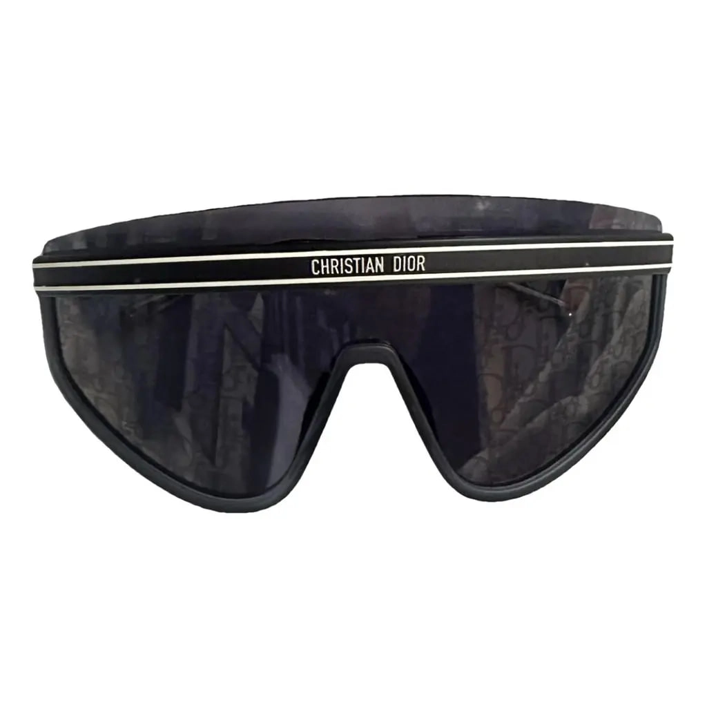 Ayollar uchun quyoshdan himoya qiluvchi "CHRISTIAN DIOR" qora ko&lsquo;zoynagi sotib olish