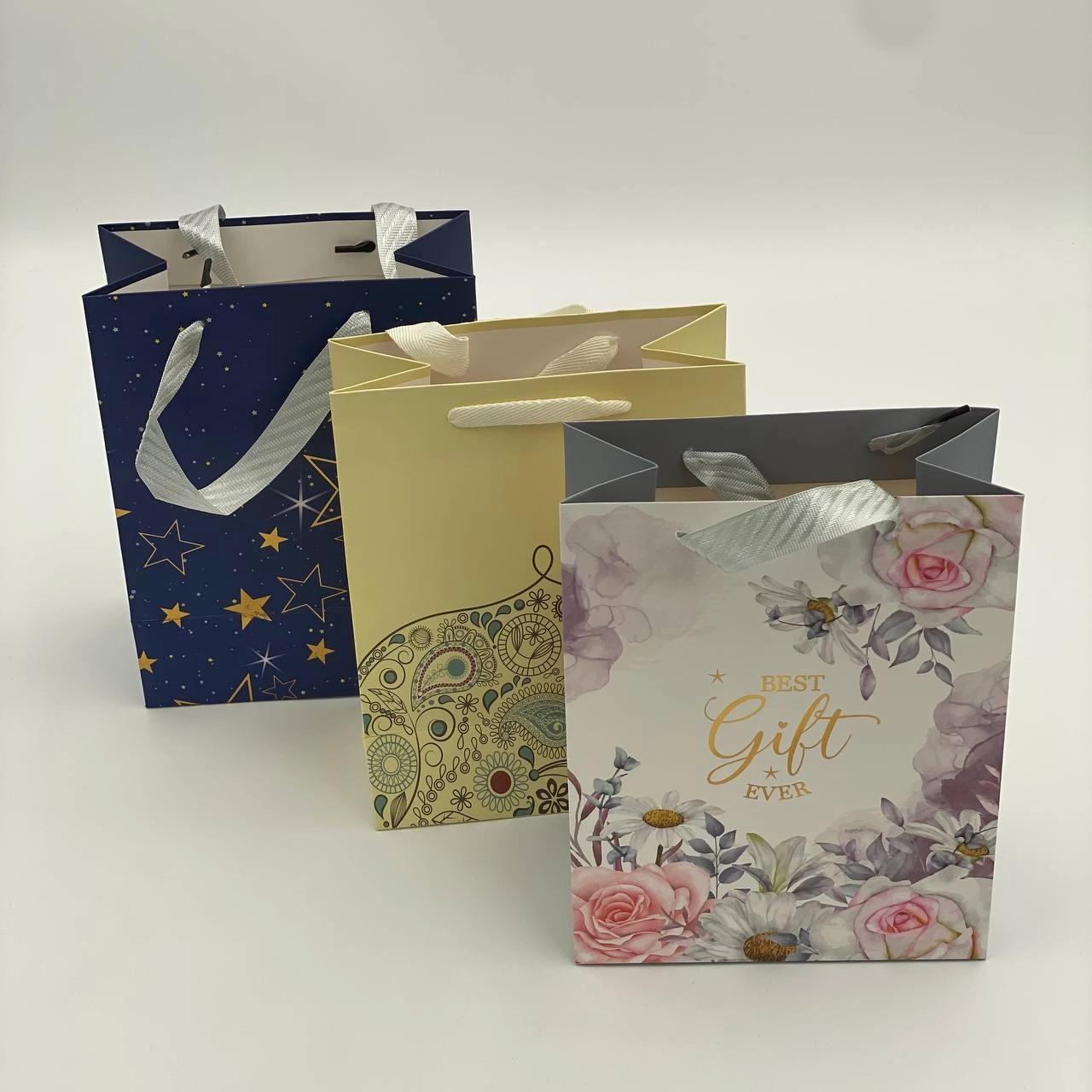 Подарочный пакет D35, 23×10×18 см, A5 недорого