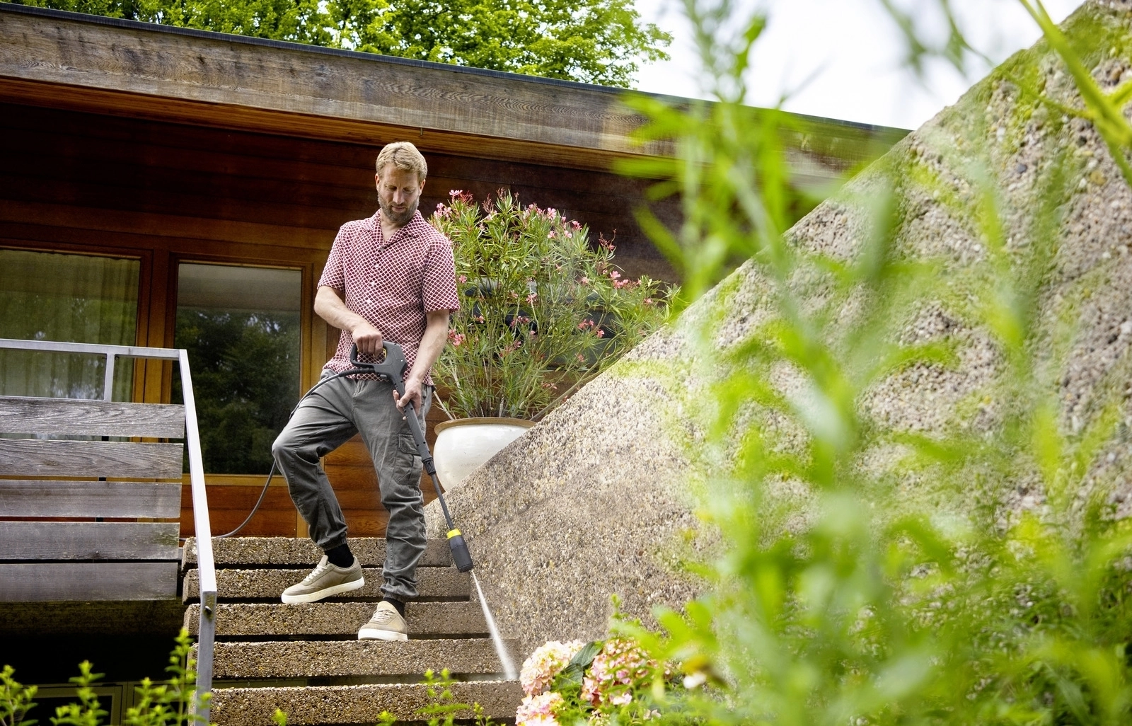 Минимойка высокого давления Karcher K 5 Comfort Premium (1.324-800.0) с фото