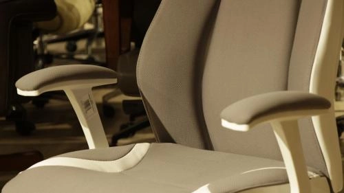 FREEDOM DRESDEN kreslosi O'zbekistonda