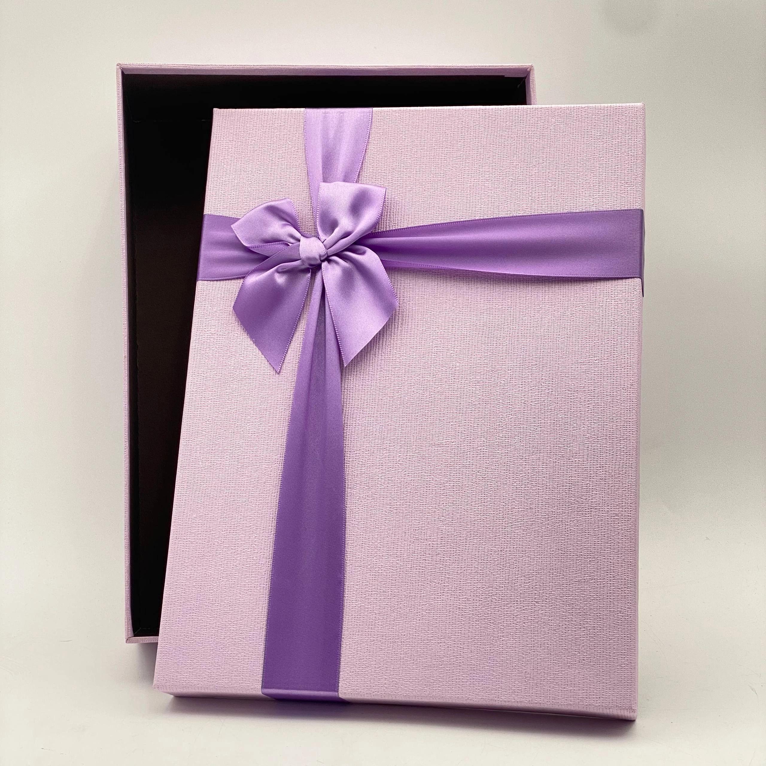 Sovg'a uchun quti Purple, kichik (24 &times; 16 &times; 6 sm) sotib olish