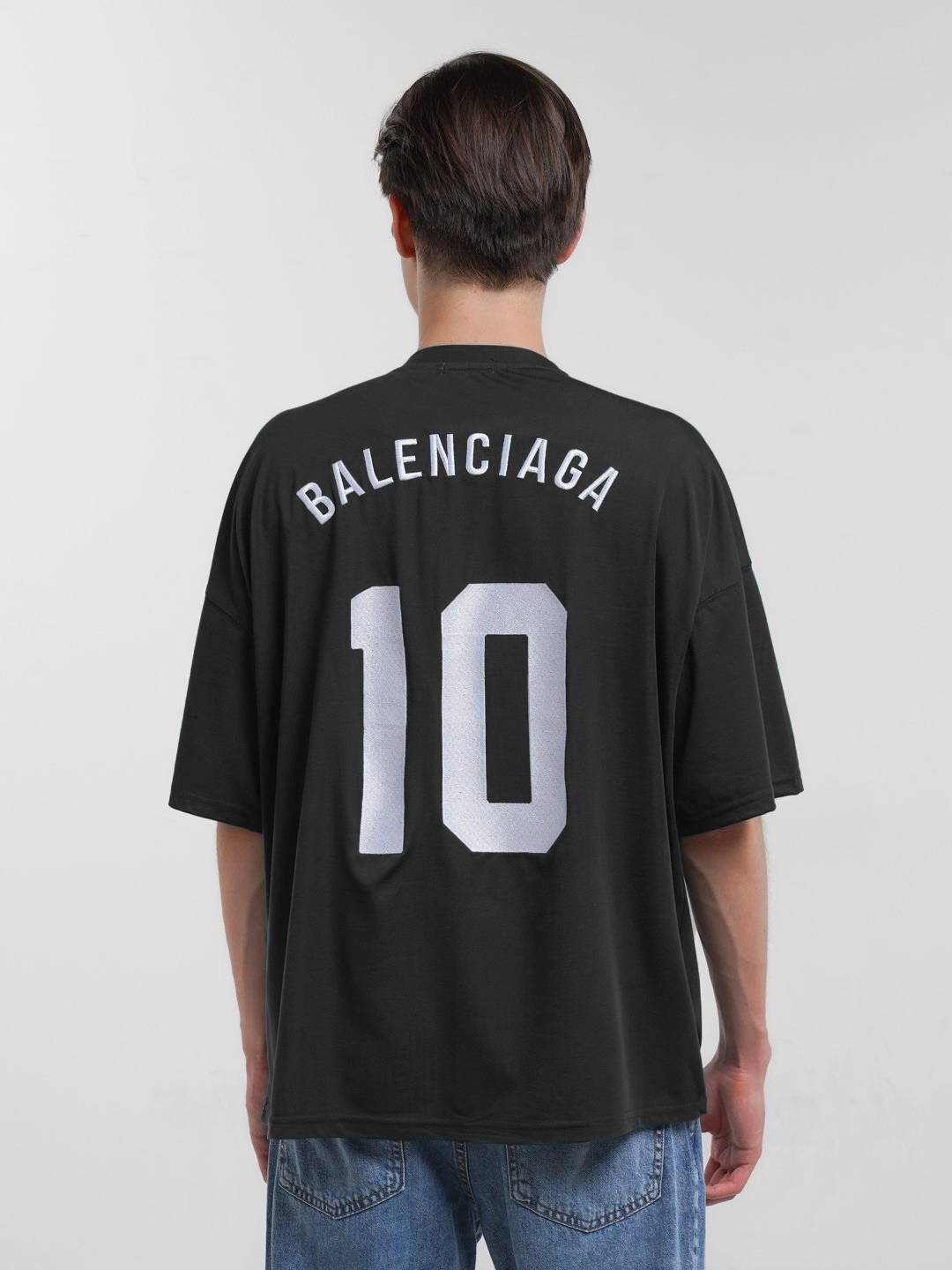 Betakrorlikni qadrlaydiganlar uchun Balenciaga futbolkasi Qora M arzon