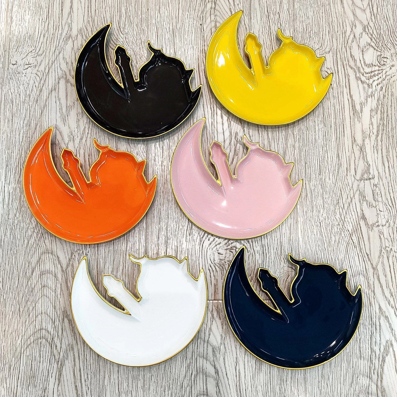 «Eid Mubarak» Oy, 21 sm (chinni) idishi sotib olish