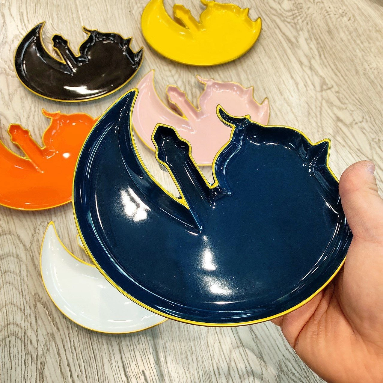 «Eid Mubarak» Oy, 21 sm (chinni) idishi O'zbekistonda