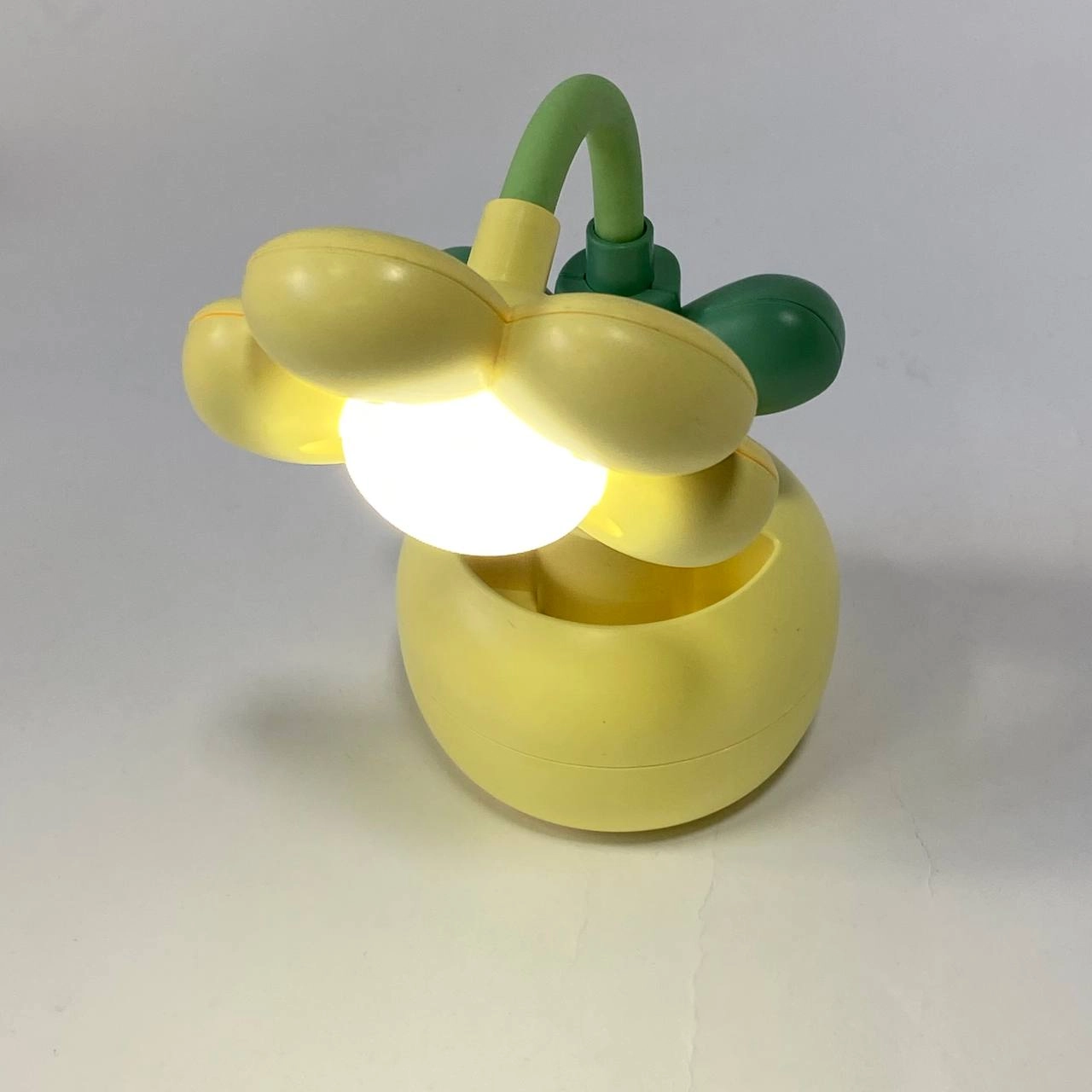 Настольная лампа Ромашка NO.CS329 купить