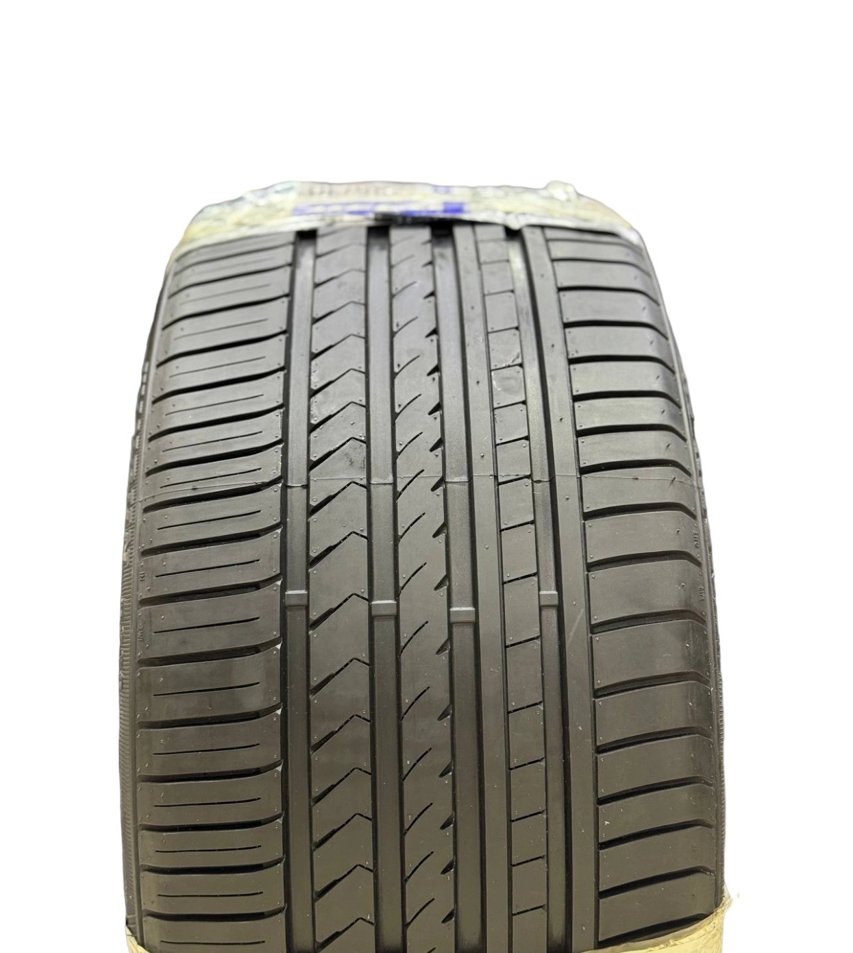 Winrun 285/30/21 R330 shinalari arzon