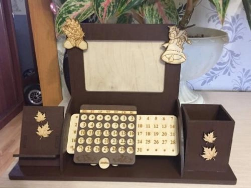 Вечный календарь &mdash; органайзер с рамкой для фото купить