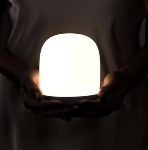 Baseus Moon-white (DGYB-A02) – uch g‘onali, rangli ko‘chma chiroq O'zbekistonda