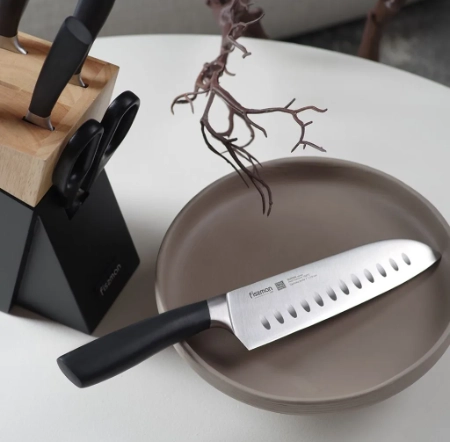 Набор ножей 7 пр. в деревянной подставке FISSMAN купить