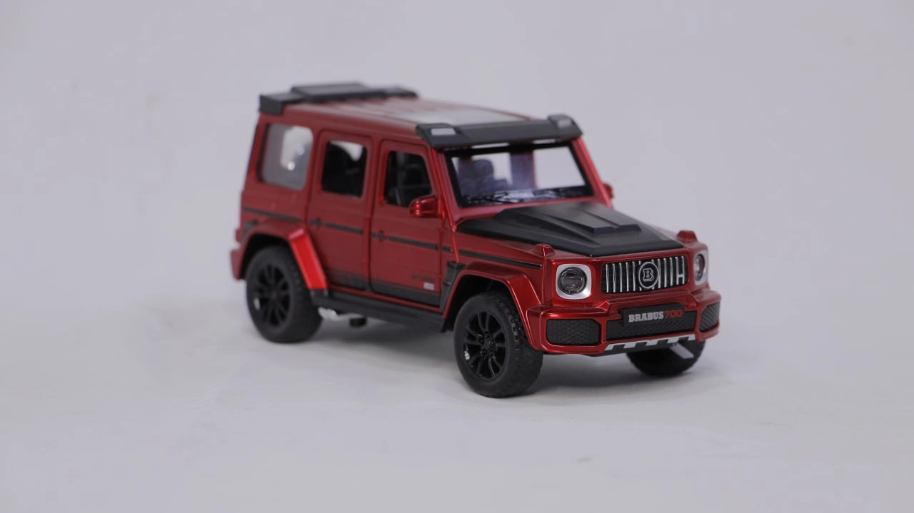 Игрушечная машина модель - Brabus 700 3201G-42 красный недорого