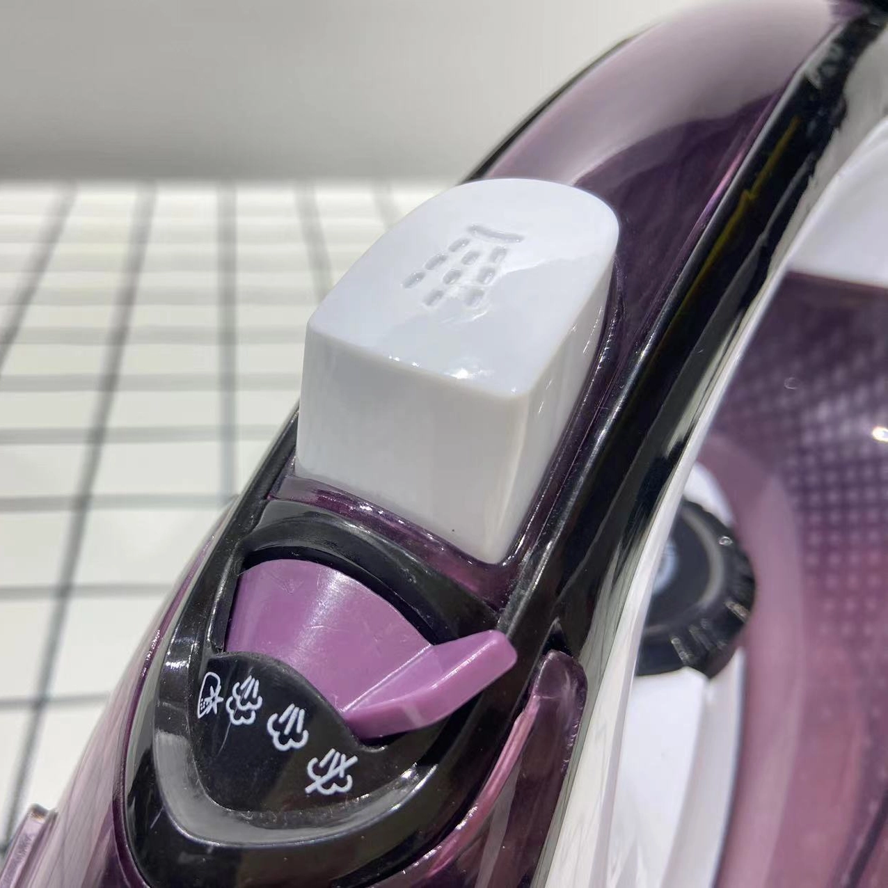 Паровой электрический утюг Sonifer SF-9066, Purple в Узбекистане