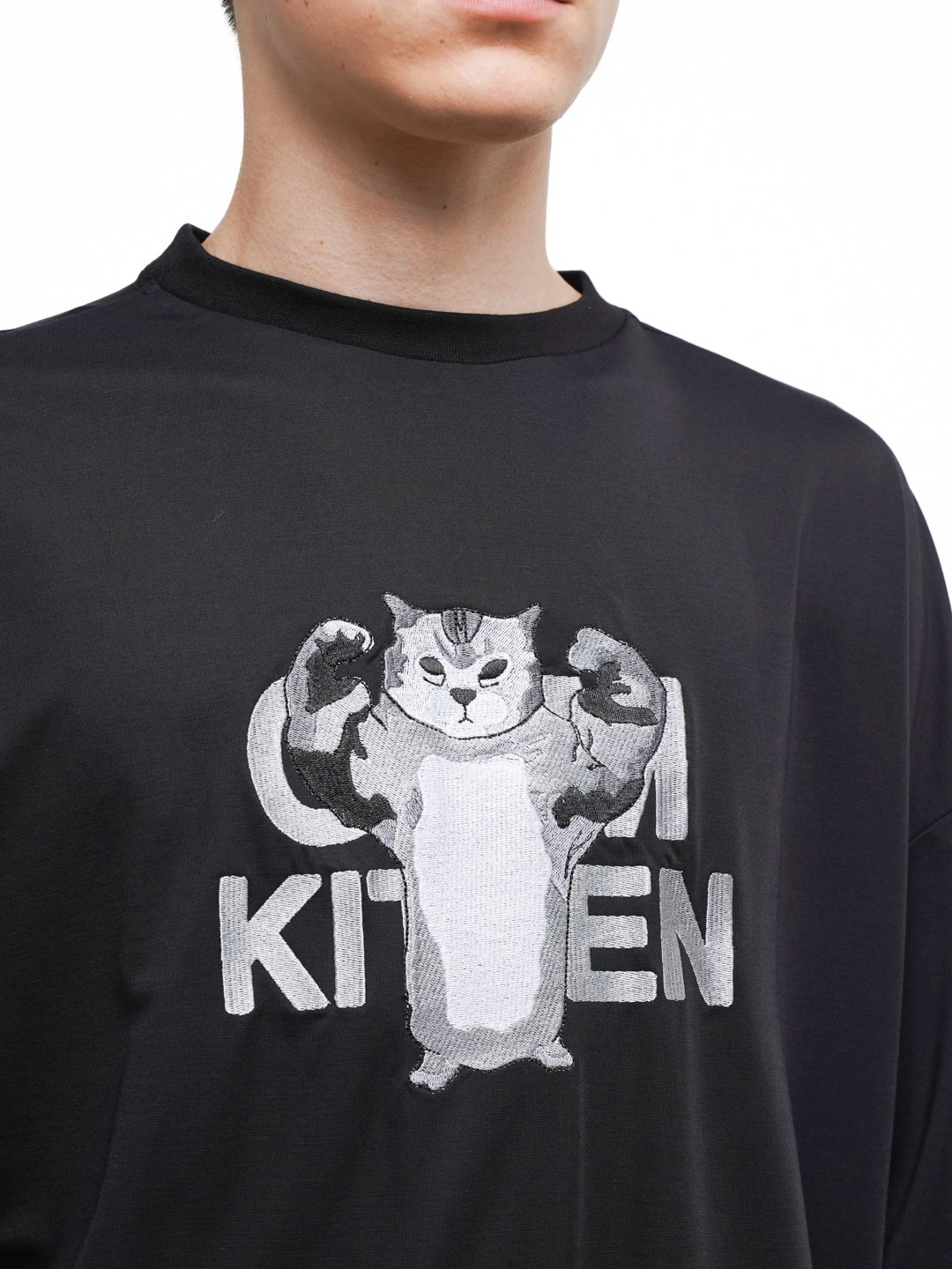 &ldquo;GYM cat&rdquo; printli futbolka S O'zbekistonda