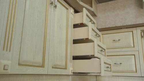 ''Klassika-18'' oshxona mebeli bo'lib to'lash