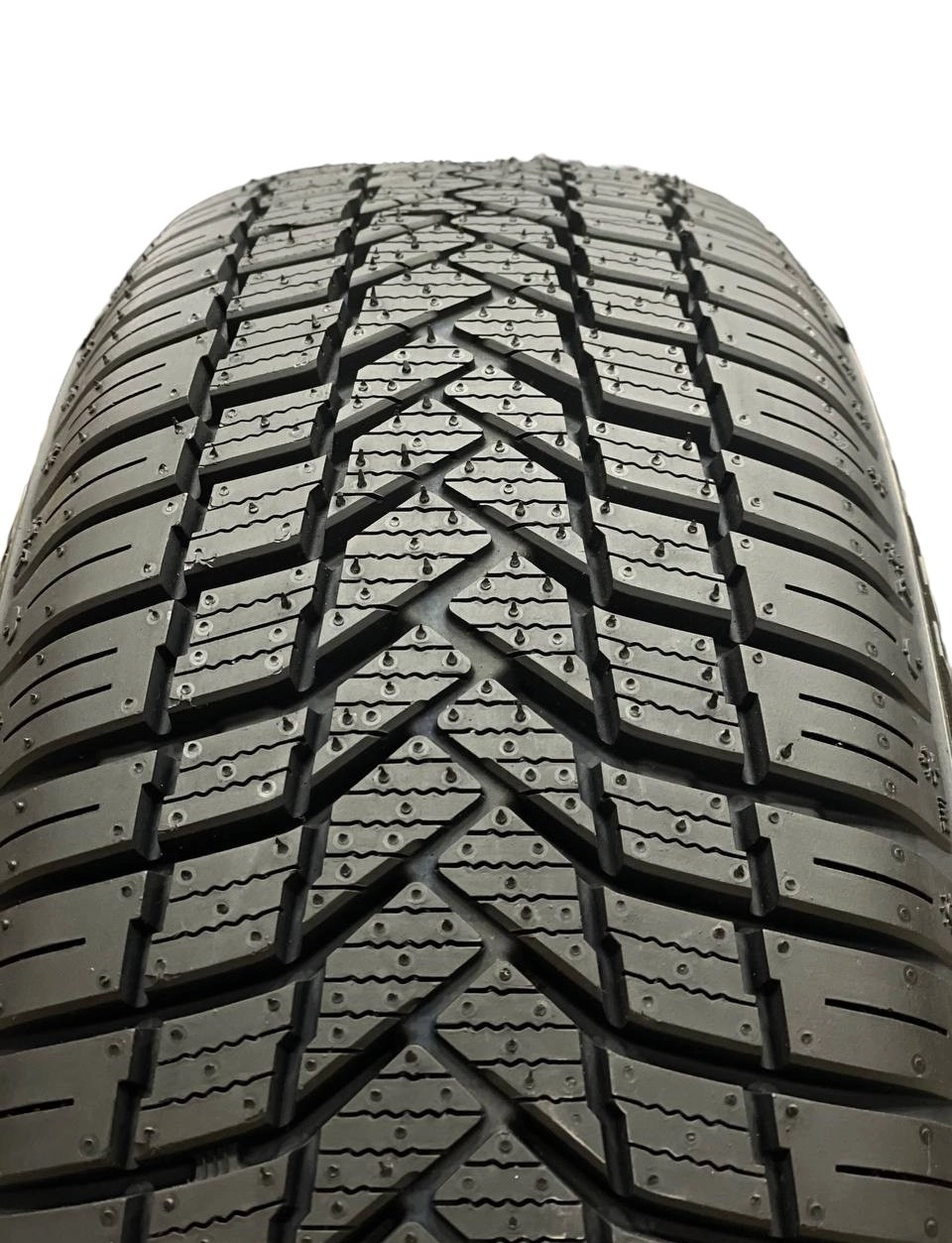 Vittos ASP11 175/65/14 shinalari O'zbekistonda