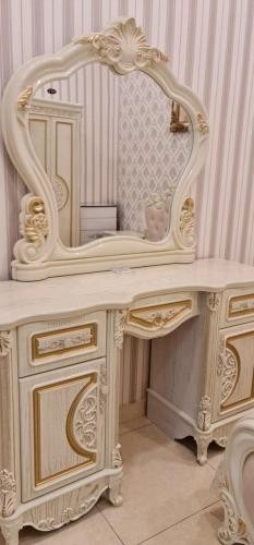 SAVANNA yotoqxona mebeli (marvarid rangli) bo'lib to'lash