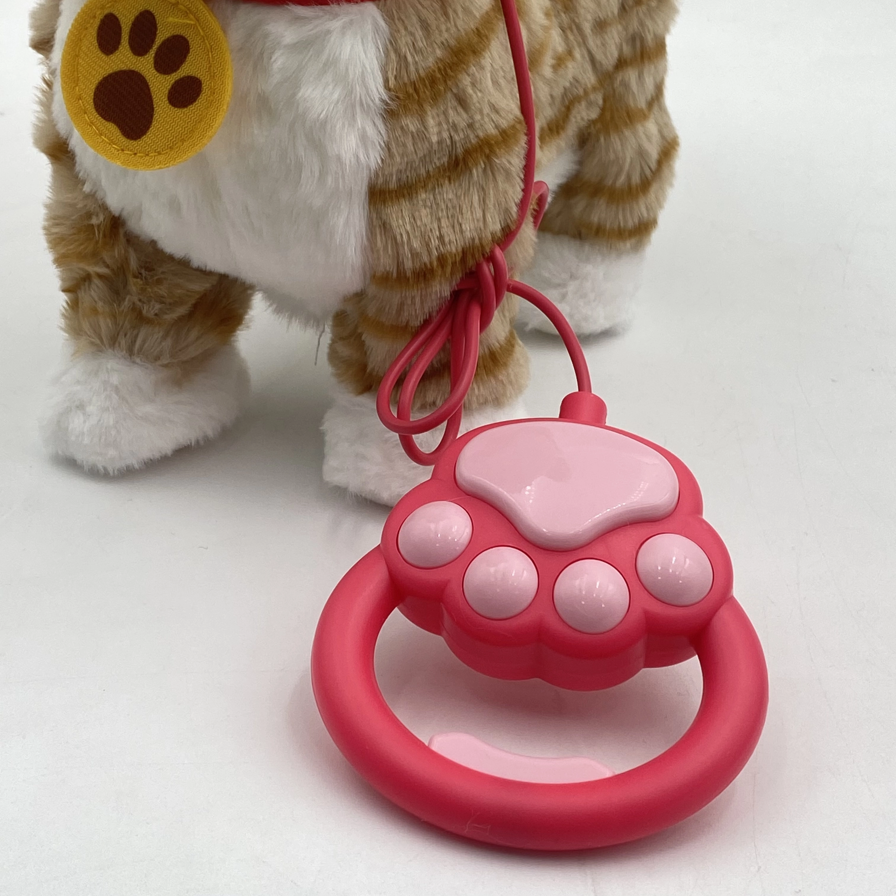 Intreaktiv musiqali yumshoq o'yinchoq - Mushukcha, Brown onlayn