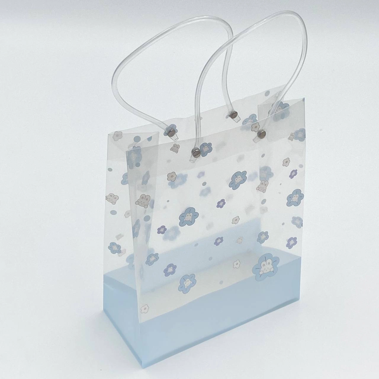 Подарочный пакет A5 «Flower», цветочный принт, 3 цвета - фото №4 Подарочный пакет A5 «Flower», цветочный принт, 3 цвета в Узбекистане