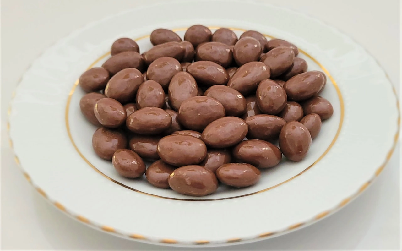 Sutli shokoladli uzum drajesi, 1 kg sotib olish