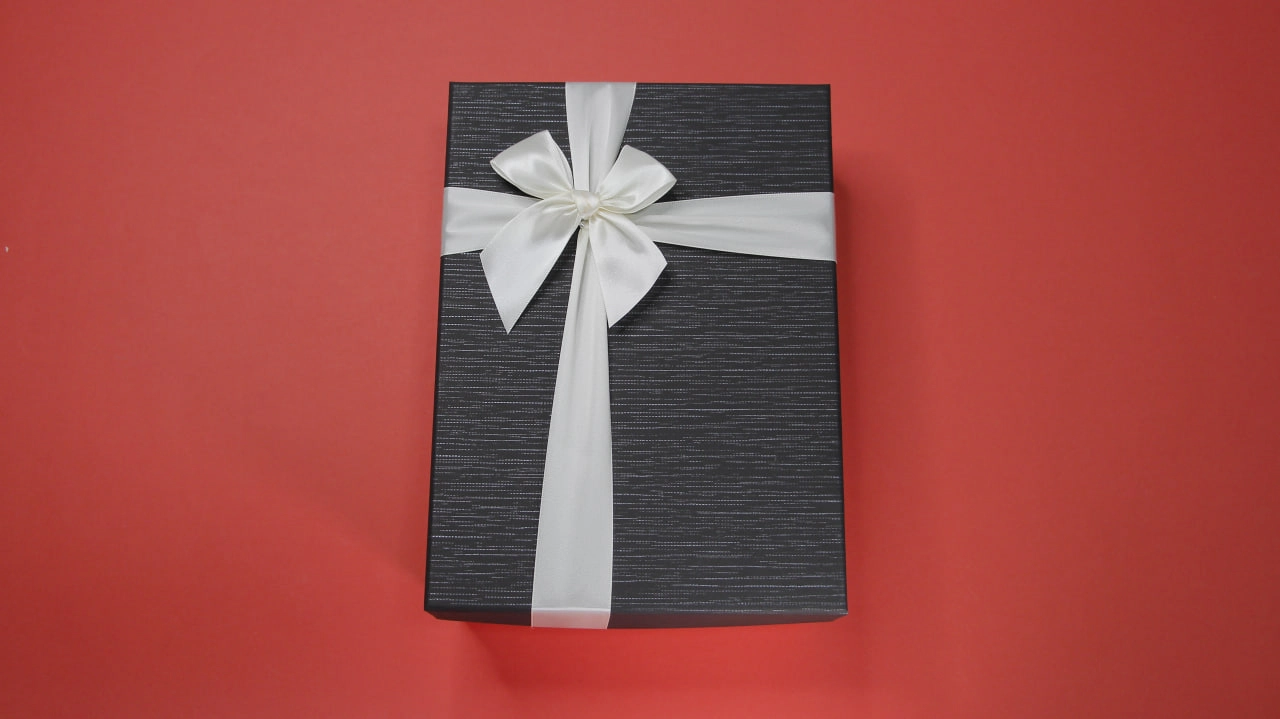 Совға учун тўплам. Ажойиб нарх ва етказиб бериш бепул. (299.000, Совғабоп қути) онлайн