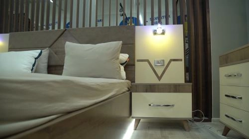 "VALENTINO" yotoqxona mebeli tez yetkazib berish