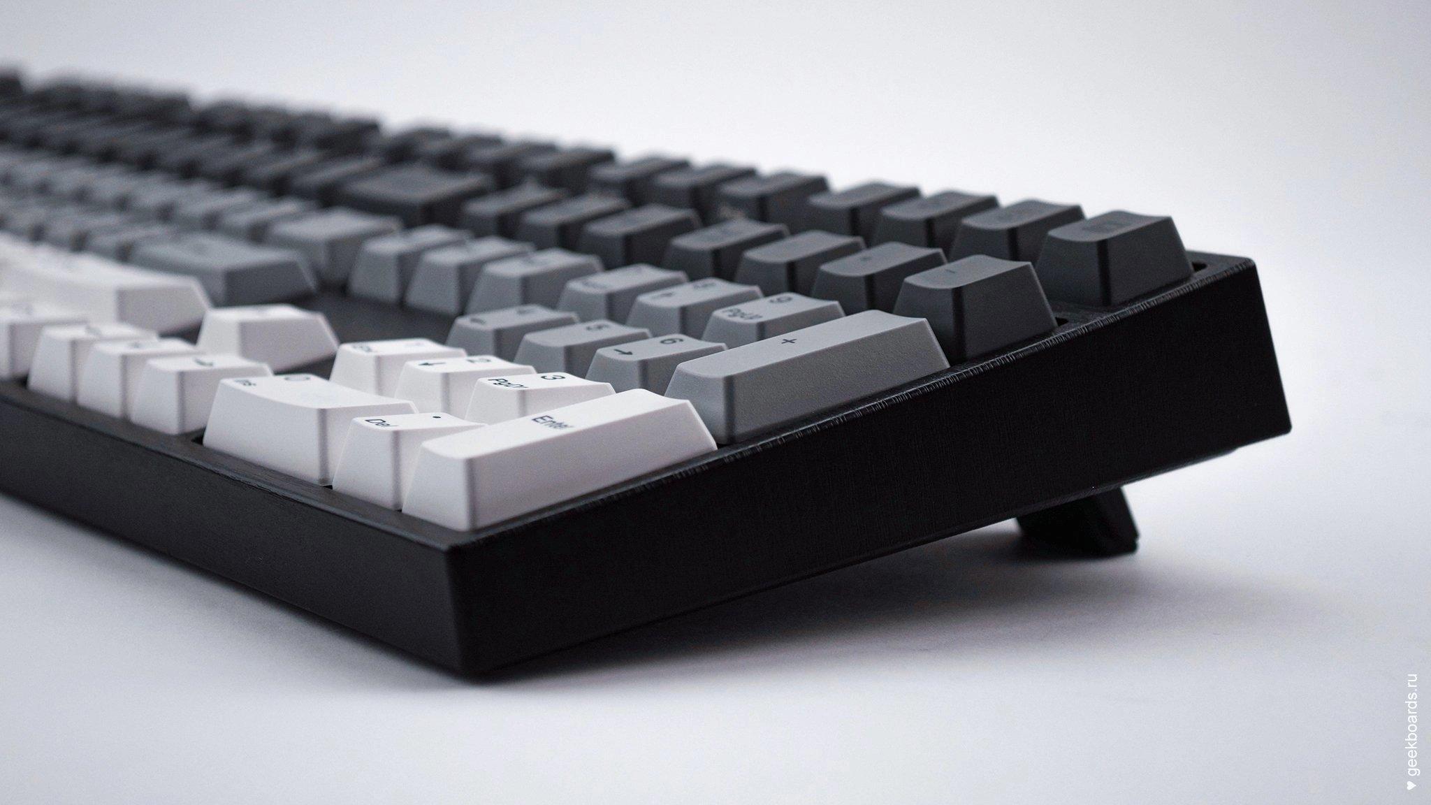 Клавиатура Varmilo MA108M V2 Yakumo, EC Sakura V2, RU + коврик в подарок рассрочка