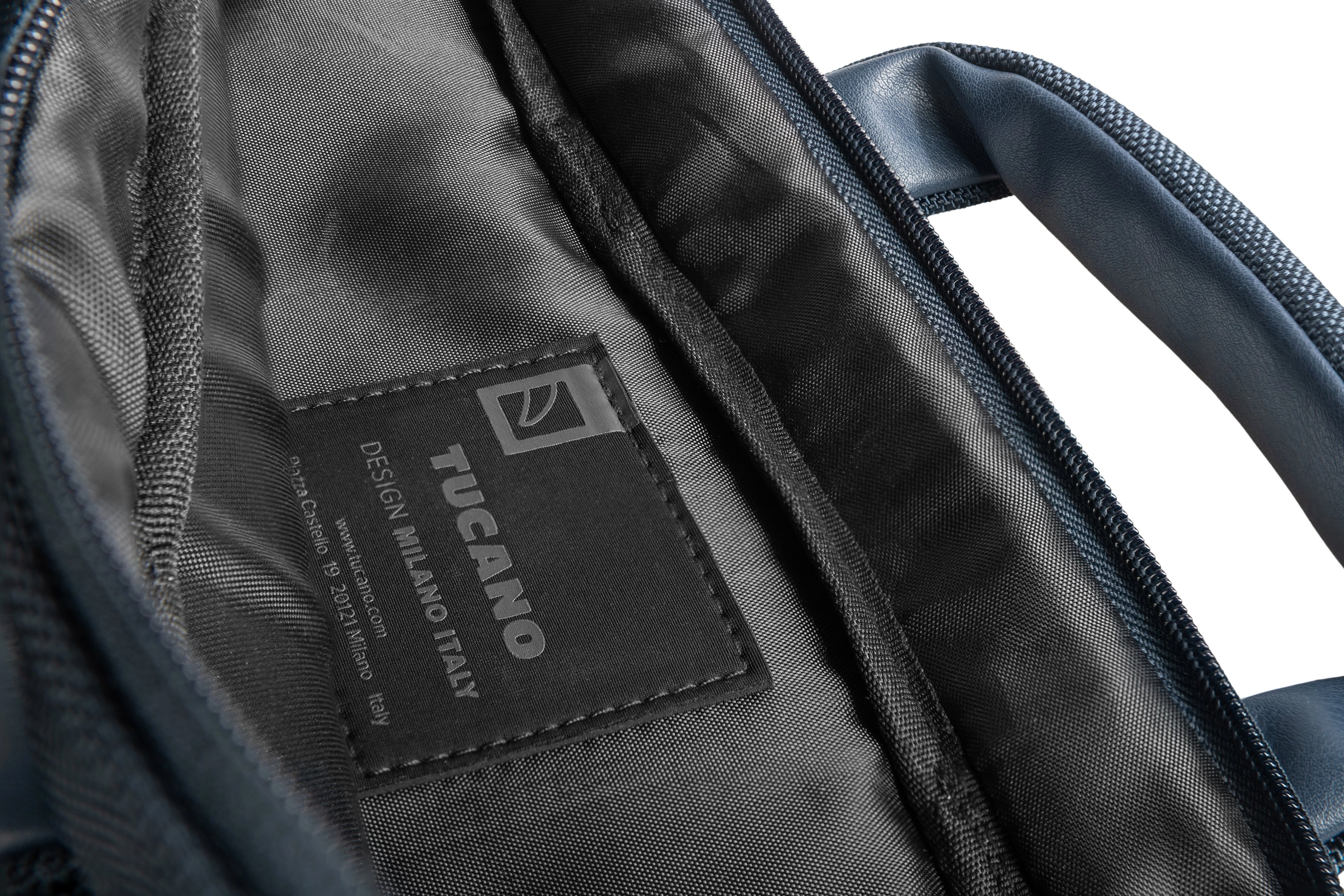 Tucano Free&Busy 15.6" ko'k noutbuk sumkasi bo'lib to'lash