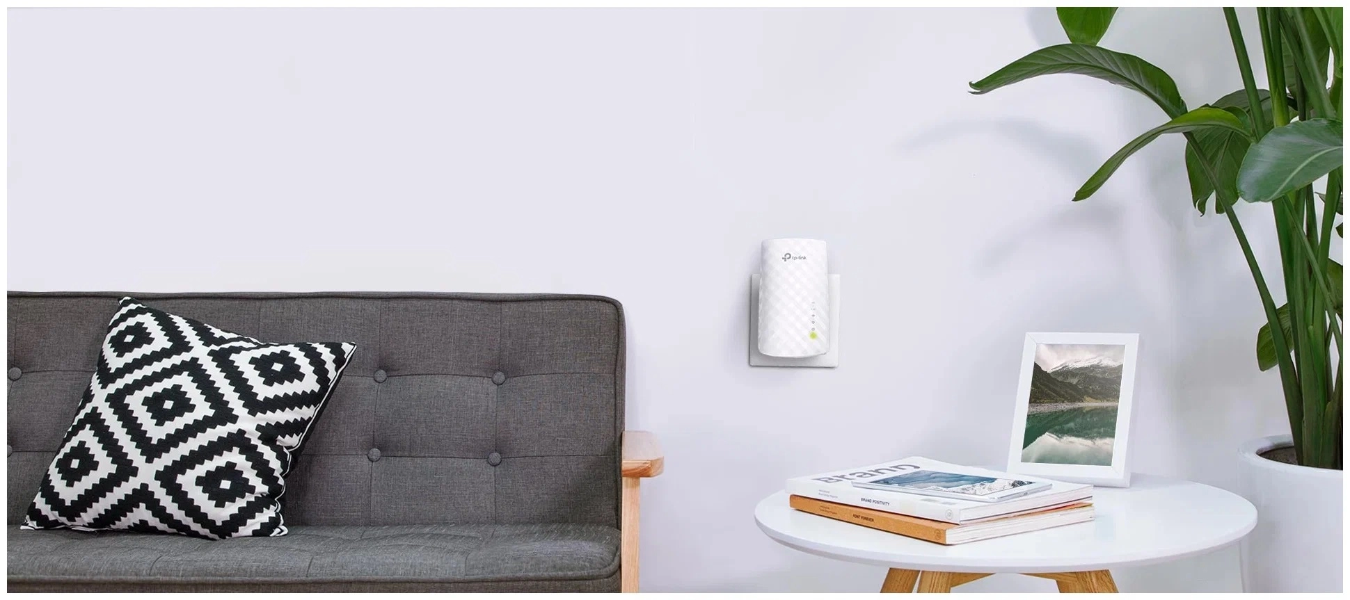 Wi-Fi усилитель сигнала (репитер) TP-LINK RE200 онлайн