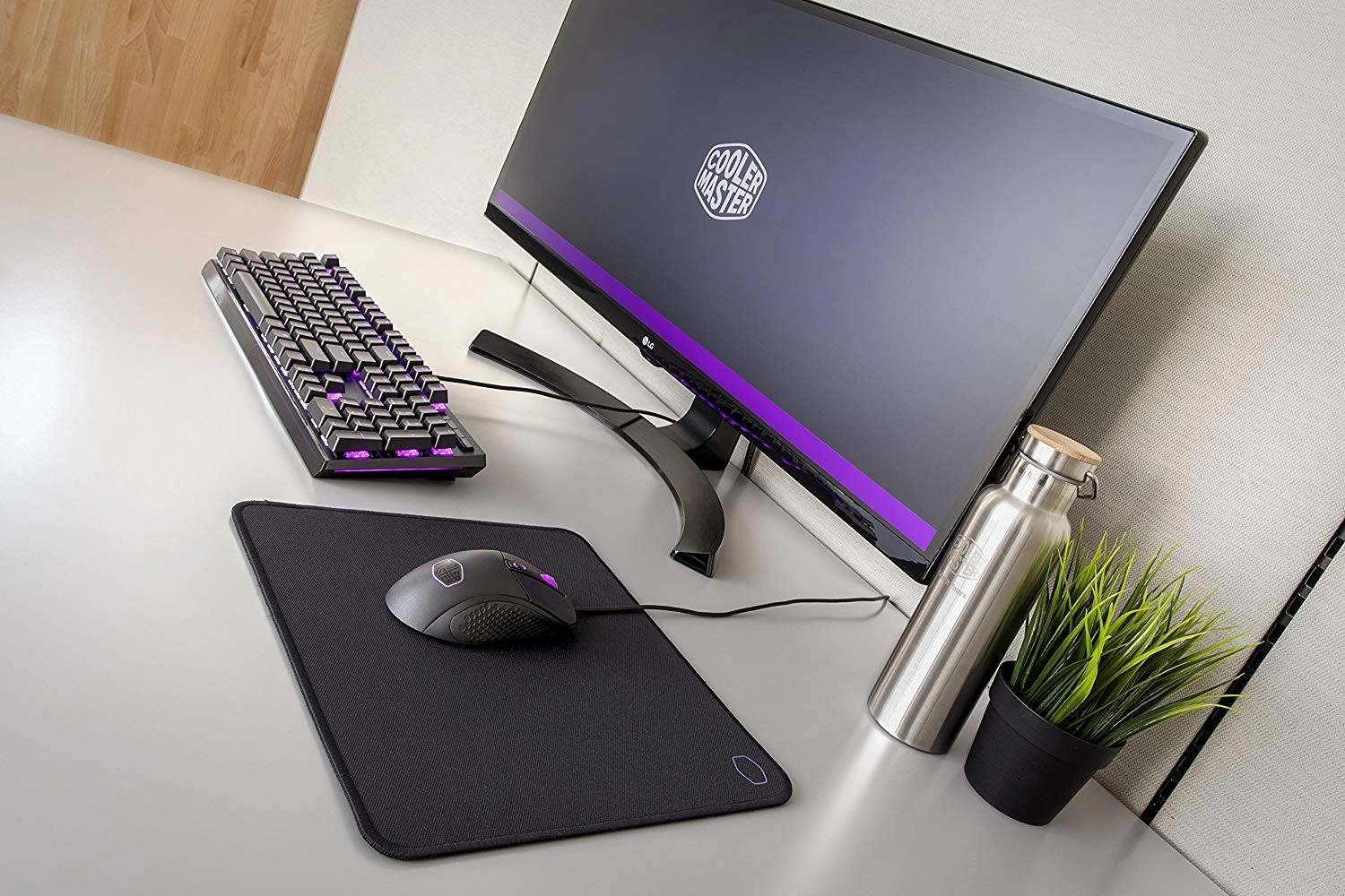 Cooler Master MP510 M sichqoncha kovrigi - rasm №5 Cooler Master MP510 M sichqoncha kovrigi onlayn