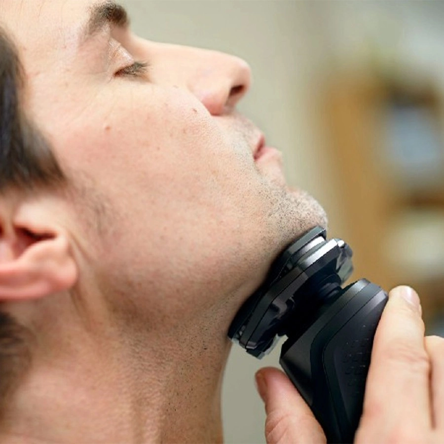 Умная электробритва с технологией SkinIQ Philips S5587/30 онлайн