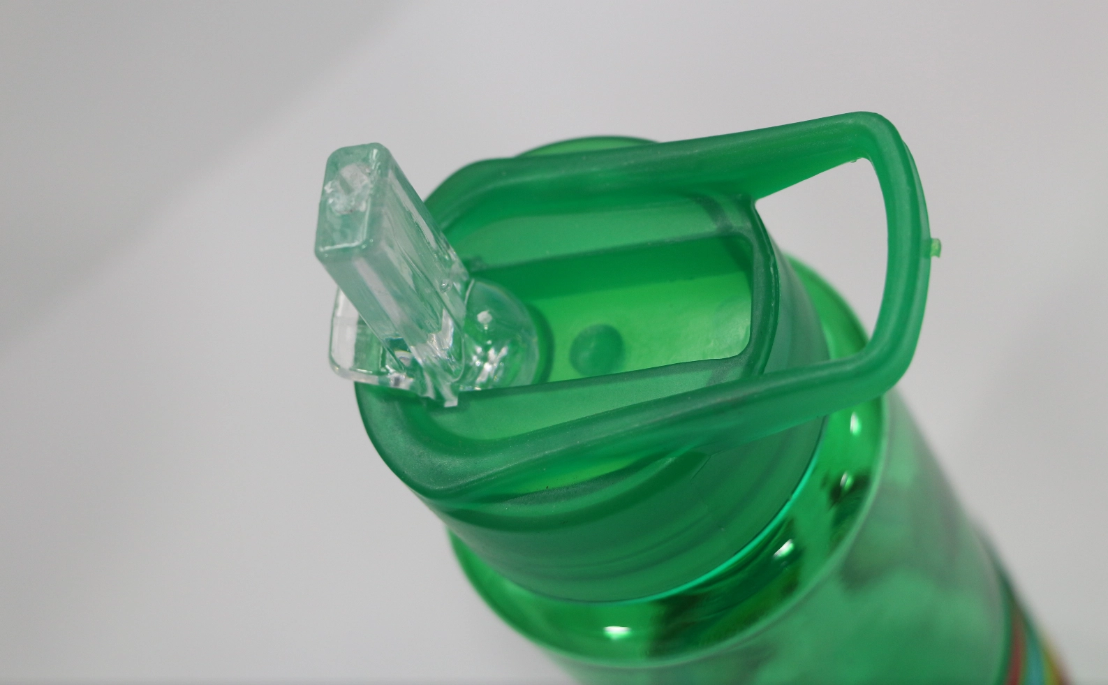 Trubkali sport suv shishasi O'zbekistonda