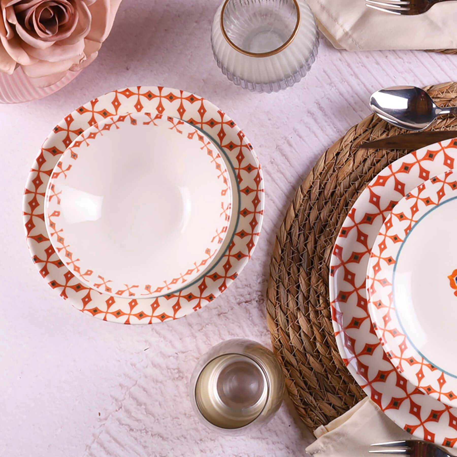 Fiyat (24 buyumli) dasturxon servizi Organik ORG24YS01DB1960 O'zbekistonda