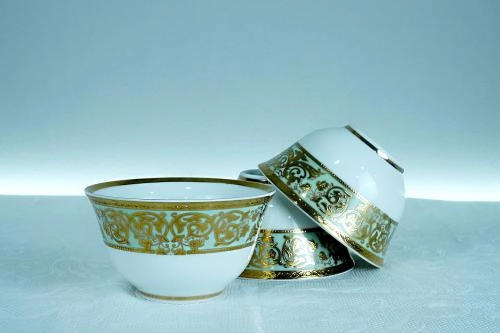 "Izumrud" – 12 kishilik Karosa chinni servizi onlayn