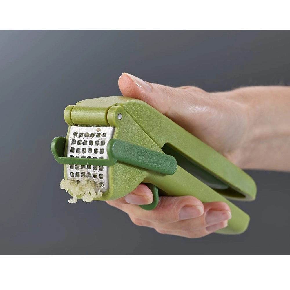 Пресс для чеснока Joseph Joseph с очищающей пластиной CleanForce™ 20179 рассрочка