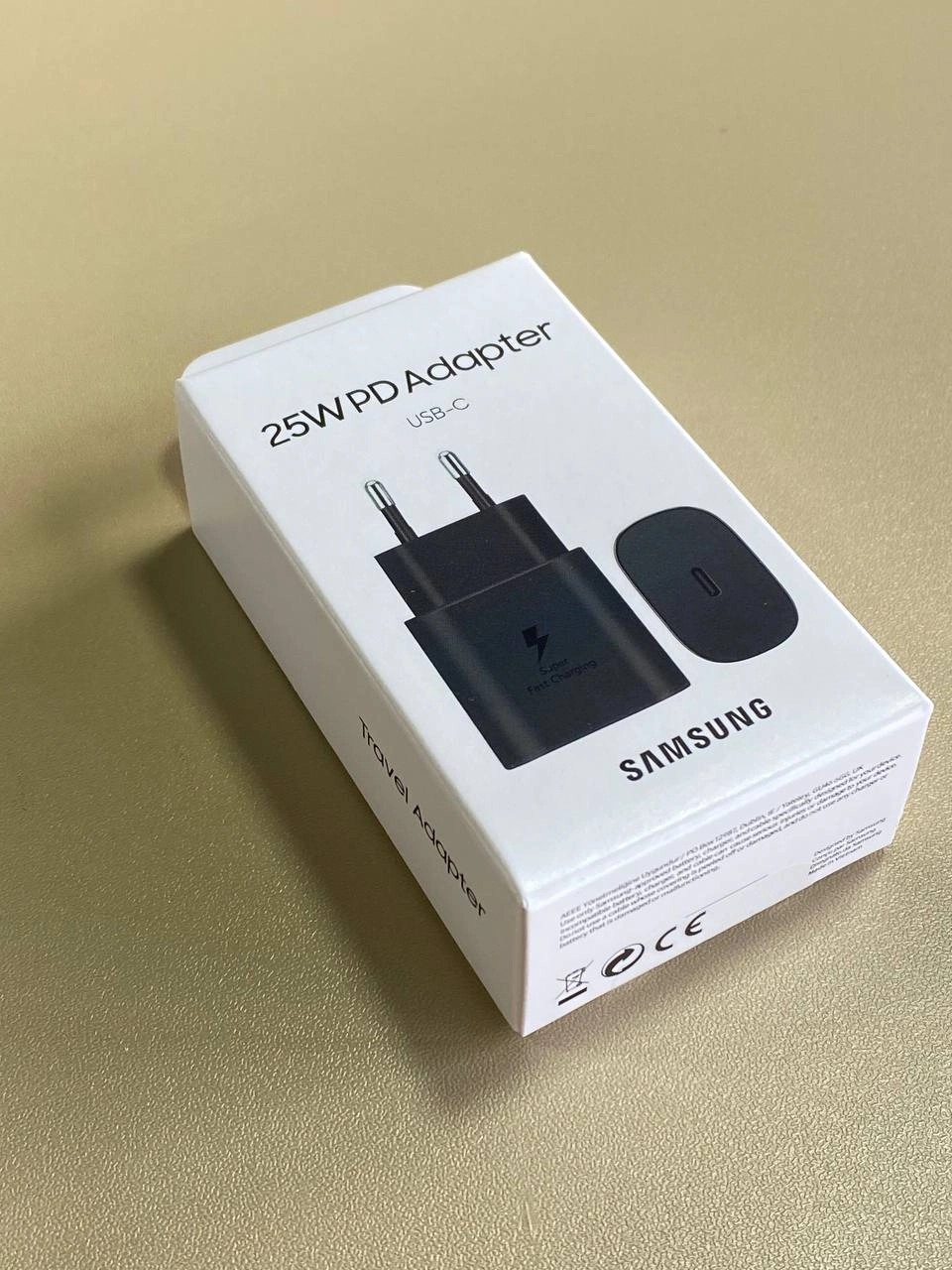 Samsung TA800 25W qora rangli quvvatlash uskunasi O'zbekistonda