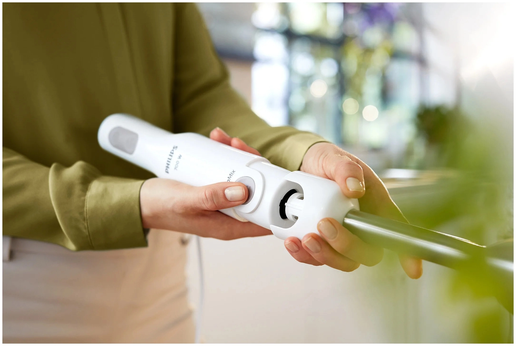 Philips HR2545 Daily Collection blenderi yetkazib berish