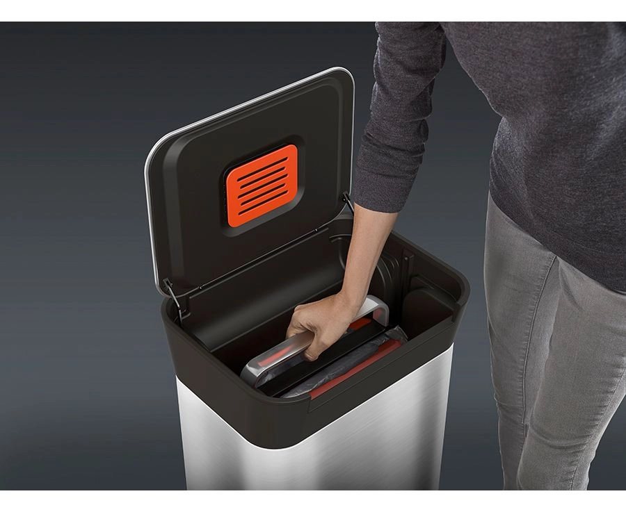 Joseph Joseph Titan 30030 pressli axlat qutisi, 30 l yetkazib berish