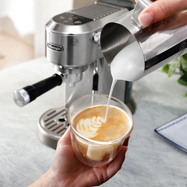 Kofe mashinasi DeLonghi EC890.M yetkazib berish