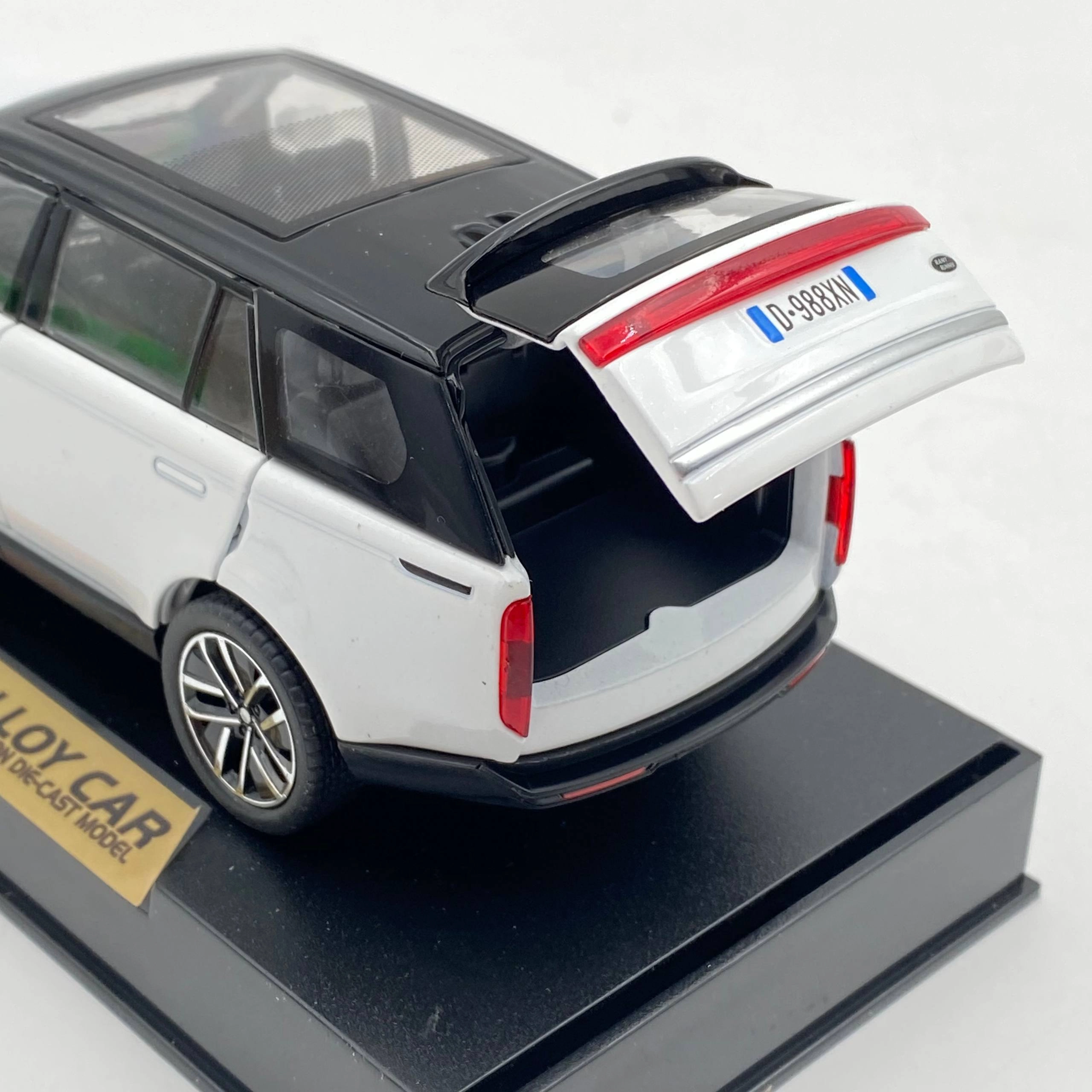 Range Rover 3201G-41 o'yinchoq mashina modeli, White O'zbekistonda