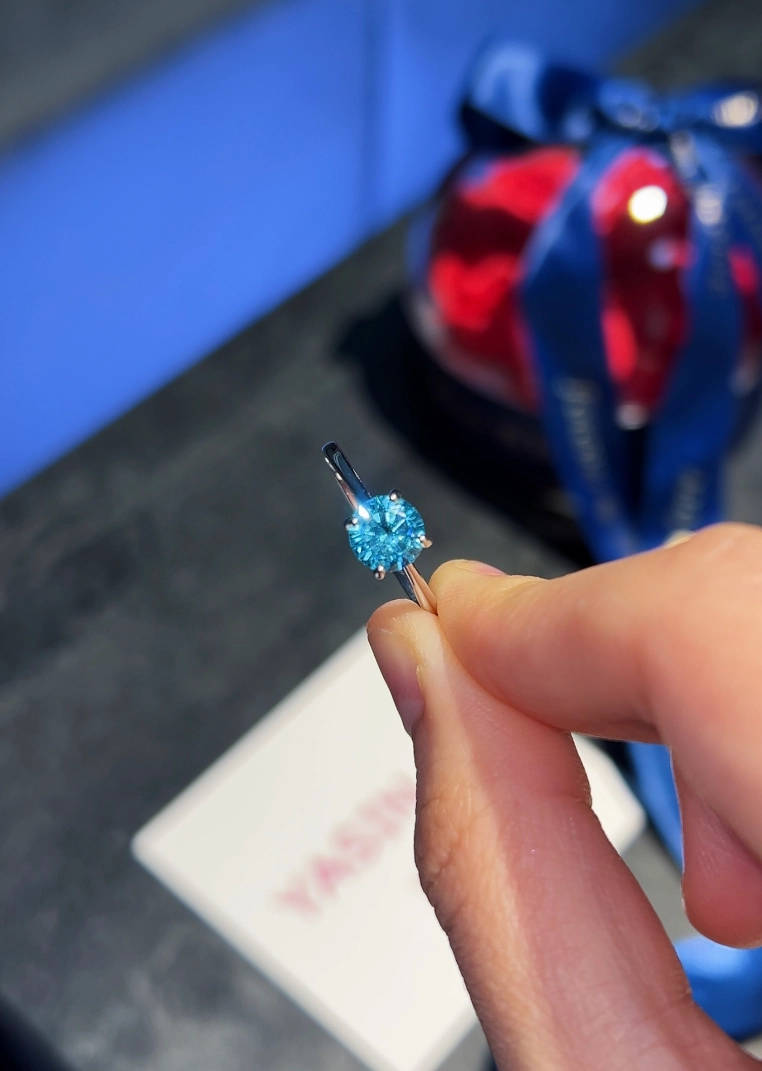 Серебряное кольцо Aquamarin Spark купить