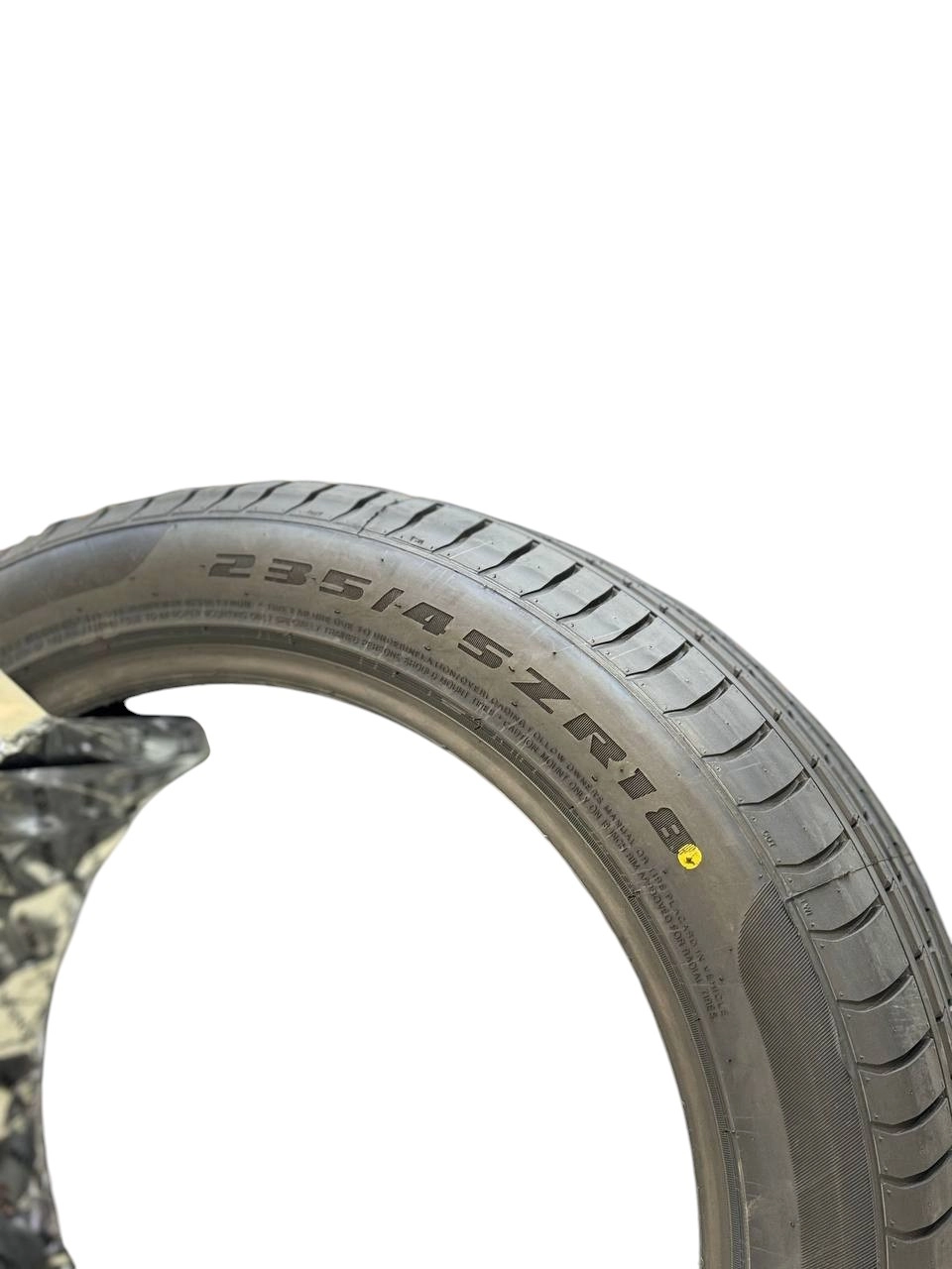 Winrun 235/45/18 R330 shinalari O'zbekistonda