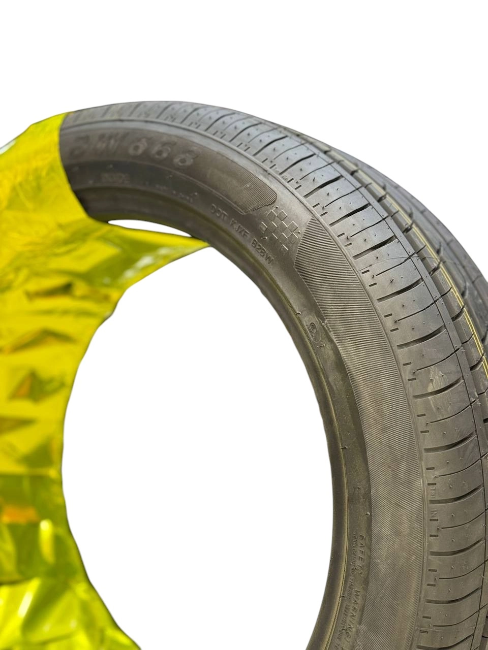 Galaxia BW668 235/45/18 shinalari O'zbekistonda