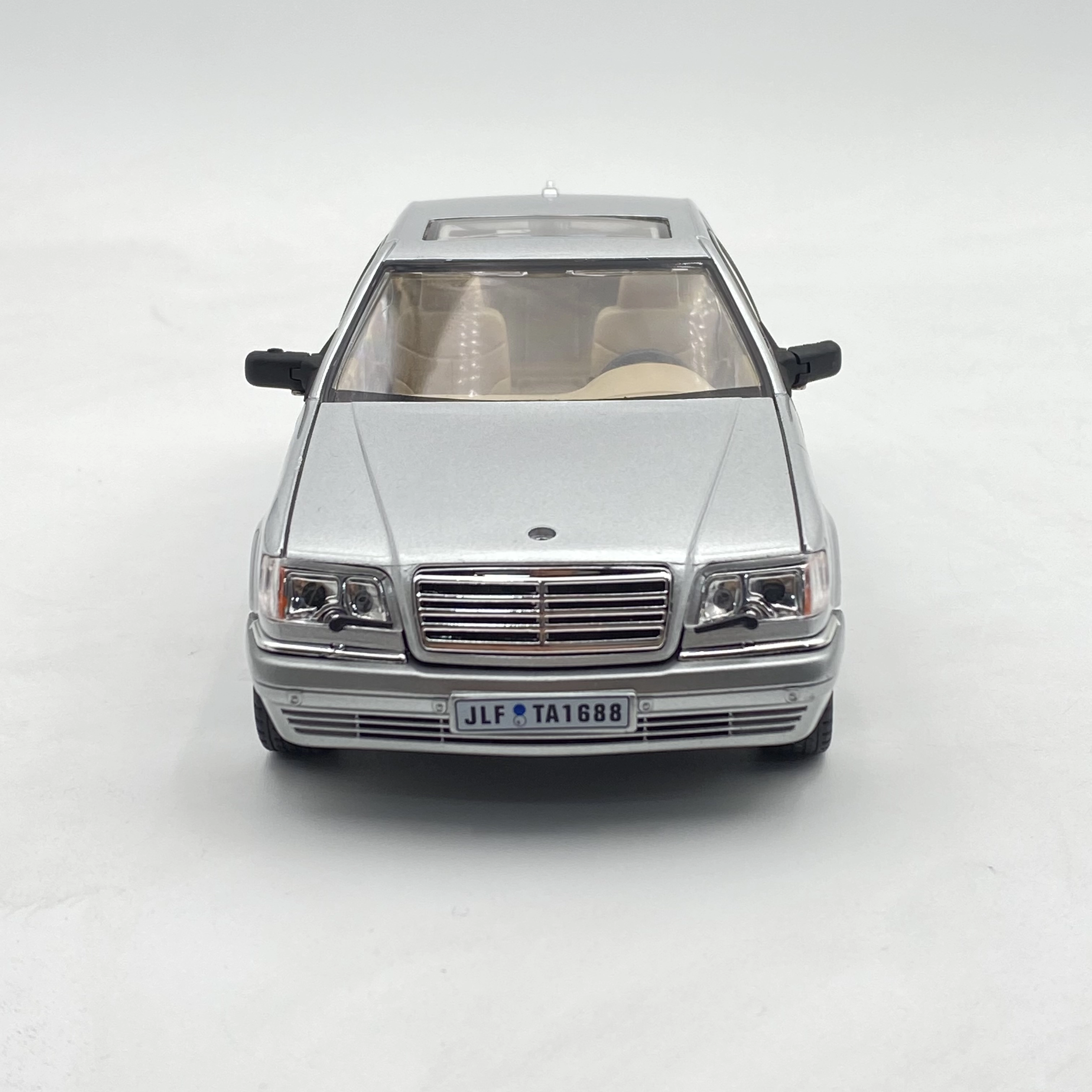 Mercedes-Benz W140 S600 o'yinchoq mashina modeli arzon